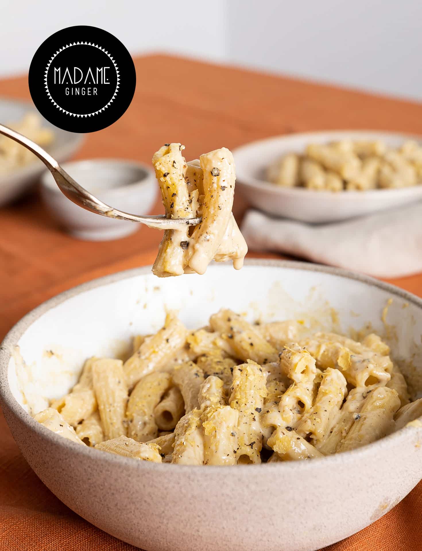 Μακαρονάδα Cacio e Pepe