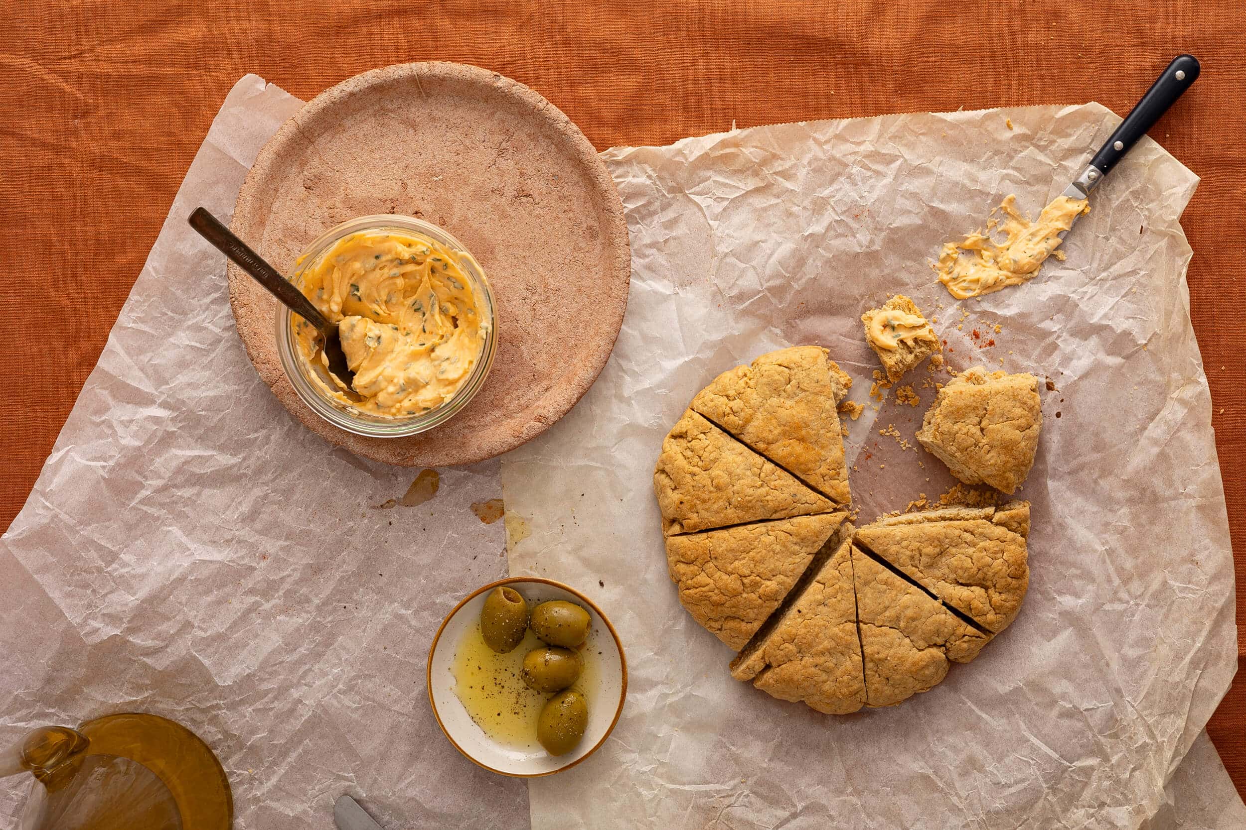 Αλμυρά Scones με Tαχίνι